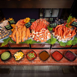 文華Café 精緻奢華半自助式 「平日午間饗．吃．吧」和「週末 鮮．吃．吧」 推出全新季節主餐