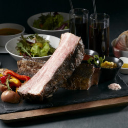 LA FARFALLA義式餐廳【牛肋骨排60盎司】雙人精選套餐 LA FARFALLA義式餐廳【牛肋骨排60盎司】雙人精選套餐