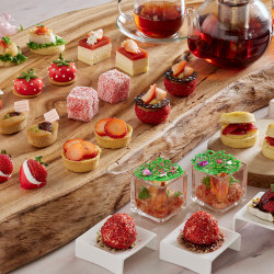 大廳酒吧「月台町」草莓季雙人下午茶