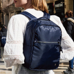 遠東百貨 - 【Top City】旅遊必備防盗包pac safe快閃登場！