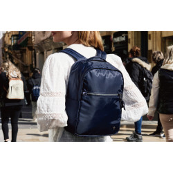 遠東百貨 - 【Top City】旅遊必備防盗包pac safe快閃登場！