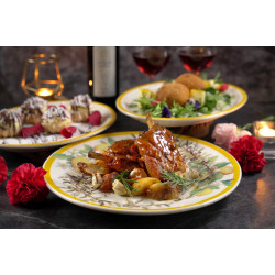 品味西西里，憶起家的溫柔 在義大利，母親的料理不只是味道，更是家的靈魂。那縈繞廚房的香氣，總能喚起心底最深的溫柔與思念。