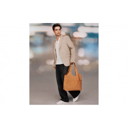 遠東百貨 - 【Top City】Robert Pattinson DIOR 2025秋季ICONS系列