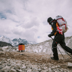 遠東百貨 - 【Top City】The North Face「硬要走狠路」