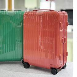 遠東百貨 - 【Top City】RIMOWA準備好展開全新的冒險旅程