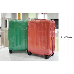 遠東百貨 - 【Top City】RIMOWA準備好展開全新的冒險旅程