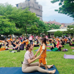 遠東百貨 - 【Top City】轉轉療癒一夏