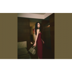 遠東百貨 - 【新竹】邵雨薇酷擁軟綿「吐司包」