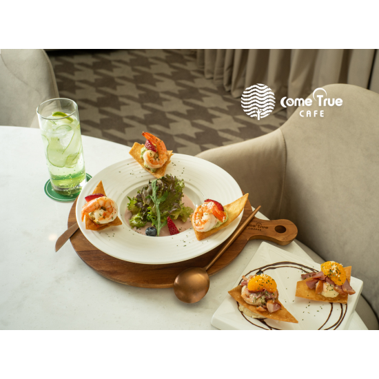 Breeze Diamond Lounge X成真咖啡