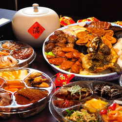 君品外帶年菜【駿馬呈祥躍新年】 即日起~2026.02.16 開放預購，售完為止！