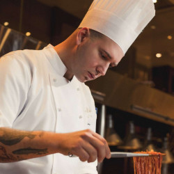 文華東方酒店最新優惠 - Bencotto義籍新廚上任 馬利歐 ‧ 奎達 (Mario Quarta) 以「食憶 · 食藝」演繹南義原味哲學