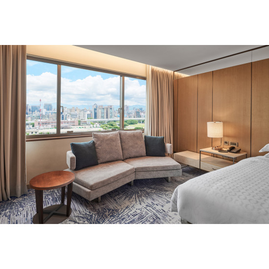 「Elevated Journey」旅途多一度住宿專案