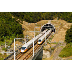 【2025高鐵訂票指南】自由座/優惠票價/車次時刻表，優惠活動及APP報帳證明一起看！